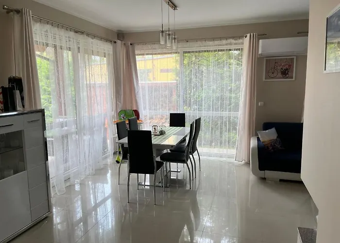 Park Dom Na Wylacznosc Ok 250 M Od Plazy